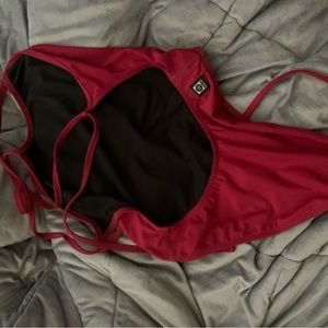 JOLYN Jackson 4 cranberry 34